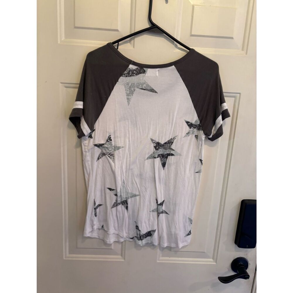Maurices White Star Raglan Tee with Gray Sleeves - Picture 2 of 6